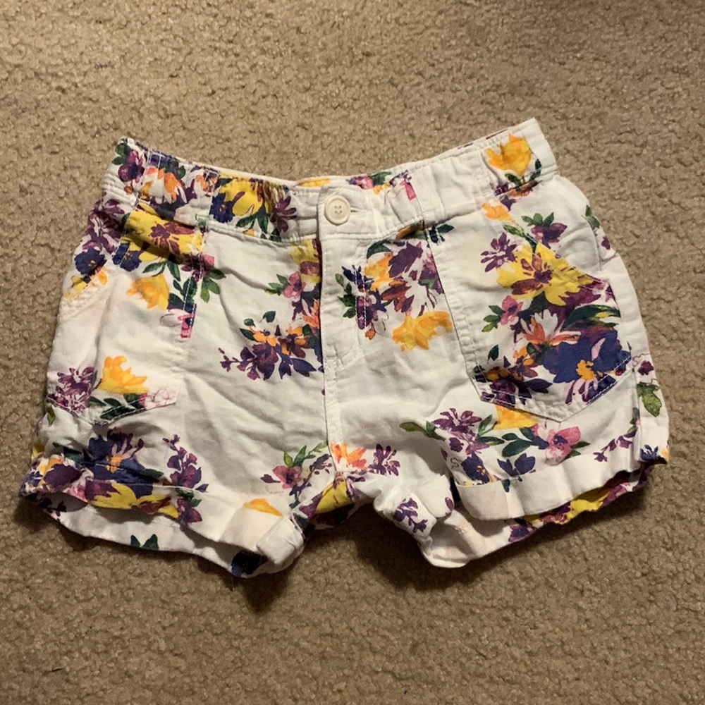 Adorable little girls shorts size 10 worn once.